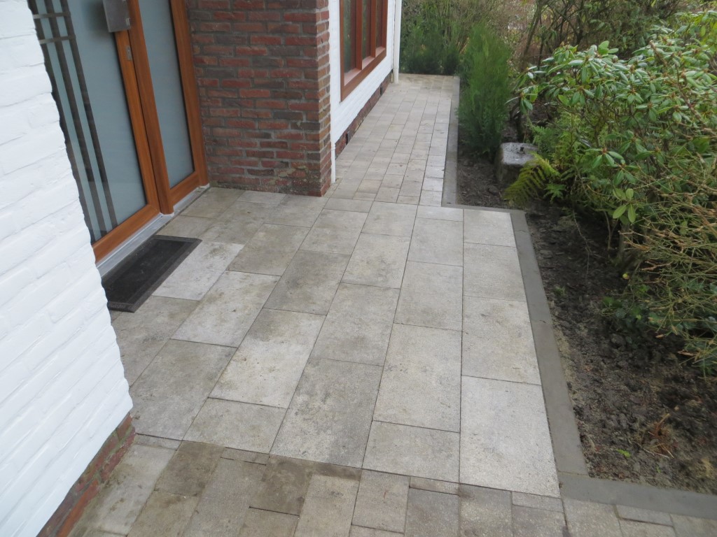 30x60 tegels met onkruidvermijdend zand